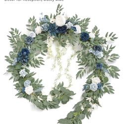 Bride and Groom table flowers