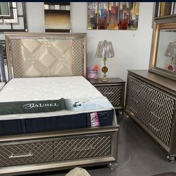 Beautiful Bedroom Set Crazy Blowout Only $1999