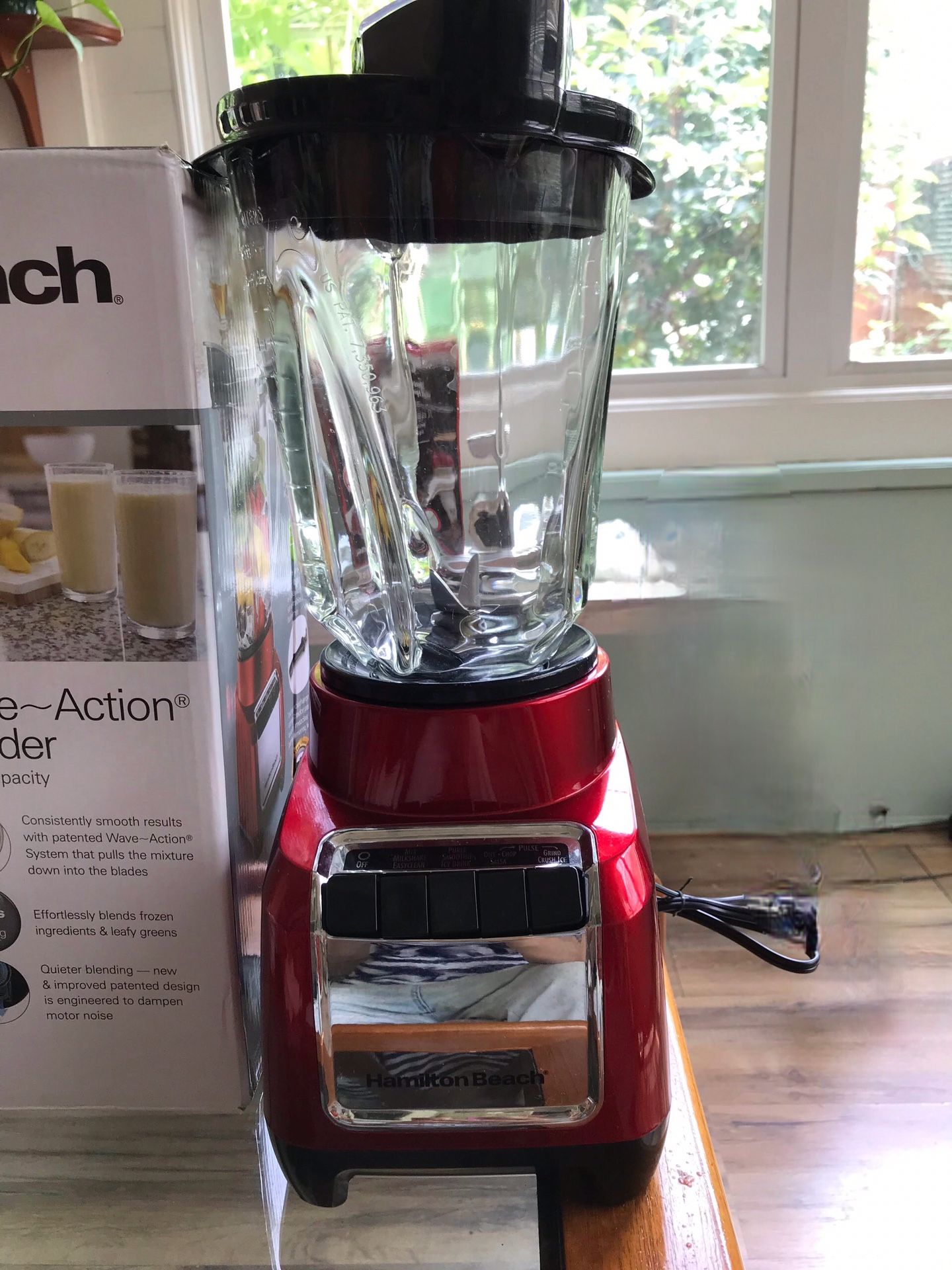 Hamilton Beach WaveAction Blender,48fl oz capacity,Red,53519W for Sale