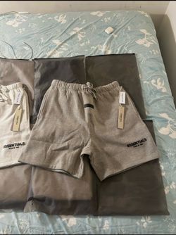 DARK OAT ESSENTIALS SHORTS