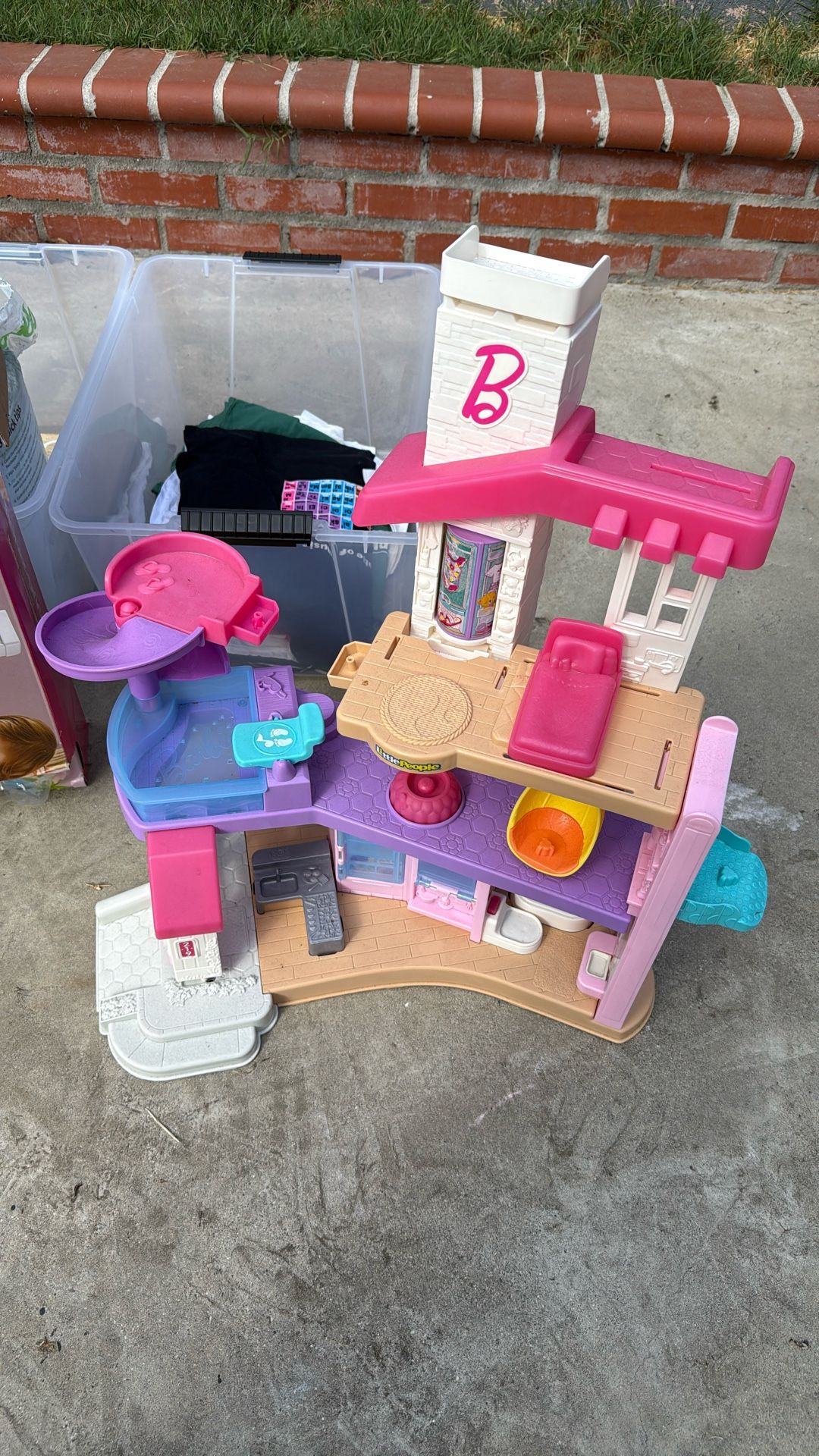 Barbie Little People dream house
