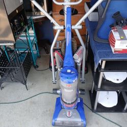 Vacuum Cleaner! Bagless HEAVY DUTY! Must Go!