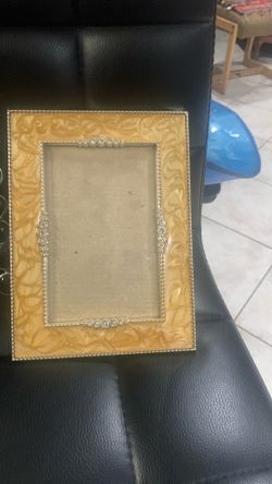 Frame picture