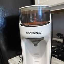Baby brezza Formula Dispenser 