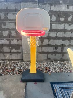 Little Tikes basketball hop