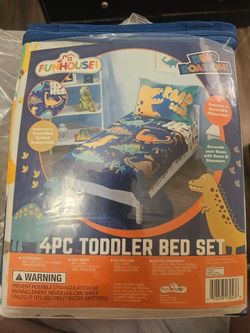 4 piece dino toddler bed set(new)