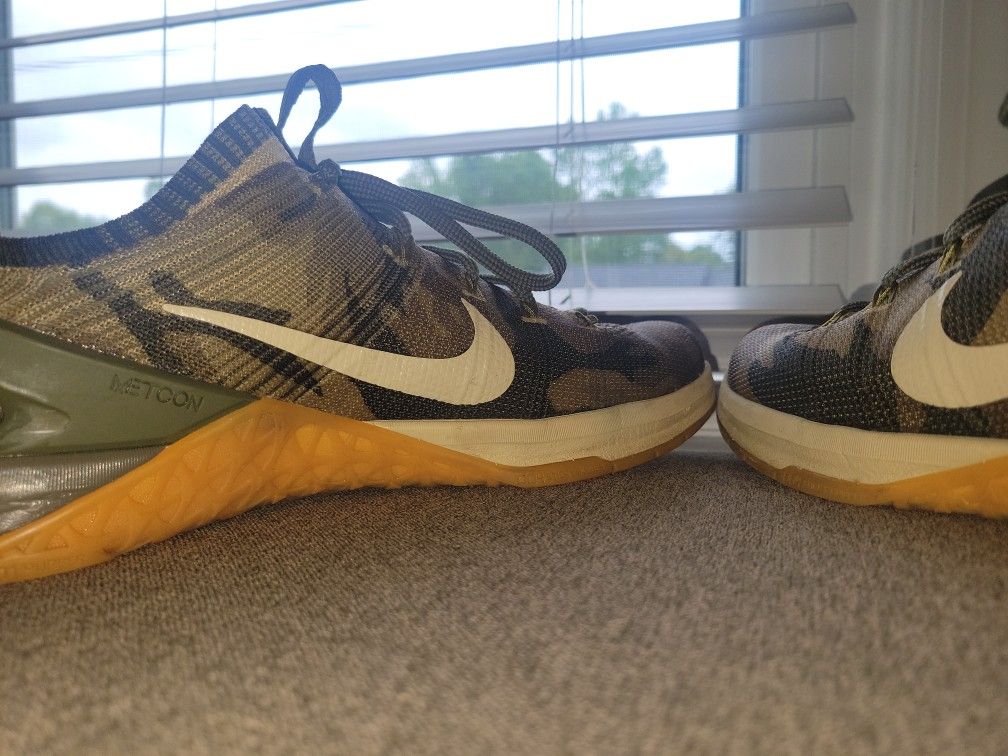 Nike metcon sales flyknit 2 camo