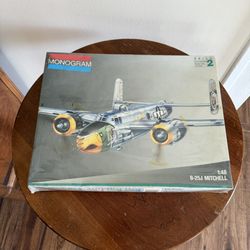 NIB Monogram 5507 North America Airplane B-25J Mitchell Model Kit Sealed 1/48