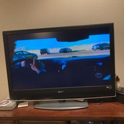 Sony Bravia 46” TV