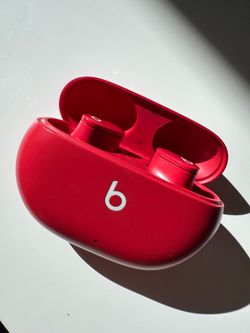 Beats Studio Buds