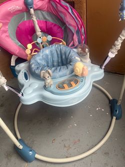 Baby bouncer