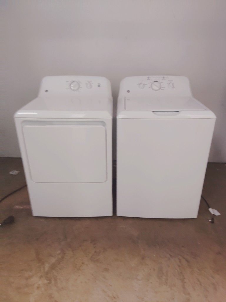 GE Washer Dryer 400$