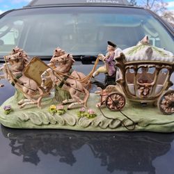 L@@K!  Vintage CAPODIMONTE ITALY Porcelain Cinderella Stagecoach Carriage with Horses ExcellentCondition!....asking $100.00