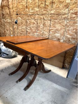 Table & chairs