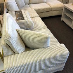 Sectional Sofa 