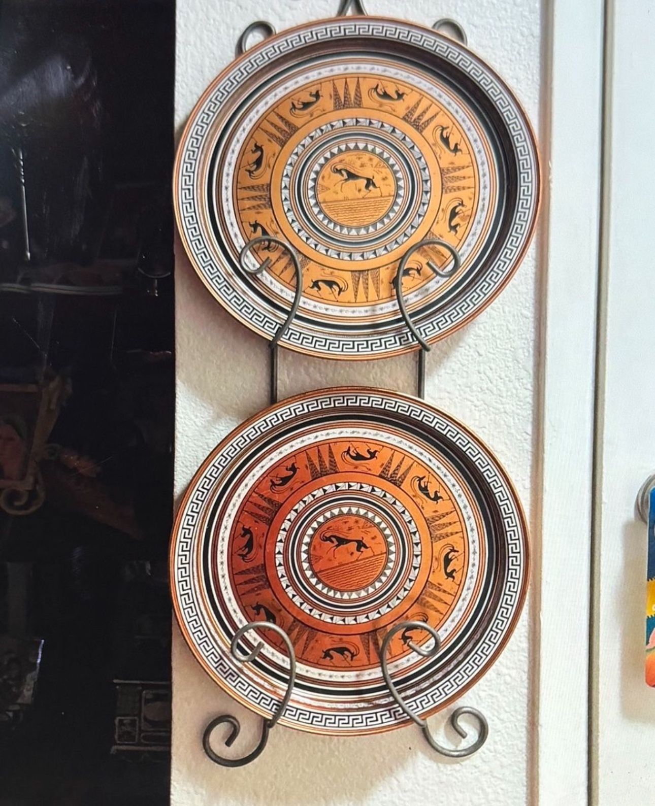 Wall Decoration Rack And 2 Aluminum Plates