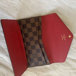 Louis Vuitton Wallet 