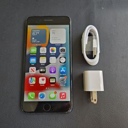 iPhone 7 Plus - UNLOCKED - Like New  