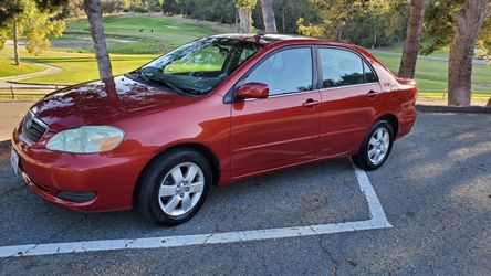 2005 Toyota Corolla LE