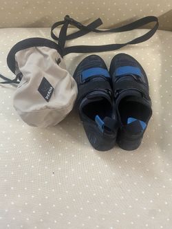 Black Diamond Momentum Climbing Shoes & Chalkbag