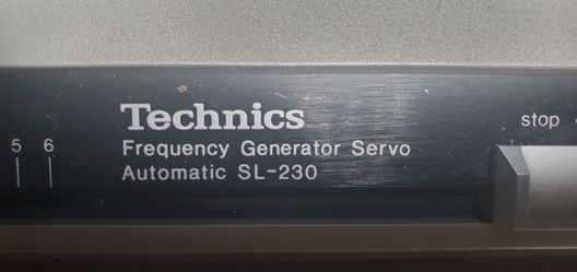 Technics SL-230 turntable