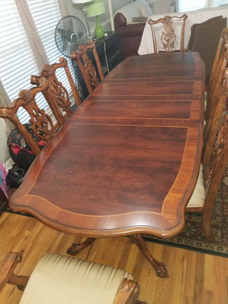 9-piece Beautiful, High Quality Wood Dining Table & Chairs Set