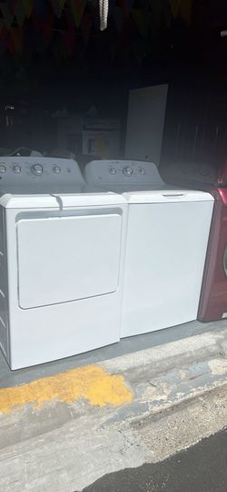 Washer & Dryer Set G.E Electric Good condition working perfect with warranty delivery available