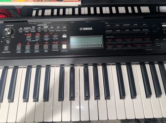 Yamaha PSR-E383