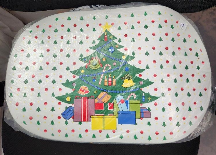 6 Vintage Christmas Placemats.