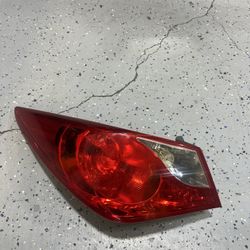 11 12 13 HYUNDAI SONATA REAR LEFT QUARTER PANEL TAILLIGHT OEM 92401-3Q000