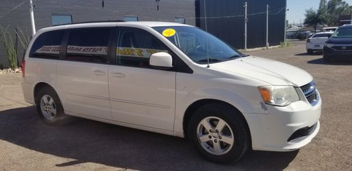 NO DRIVER LICENSE NEEDED, 2011 Dodge grand caravan $799 DN $287 mth