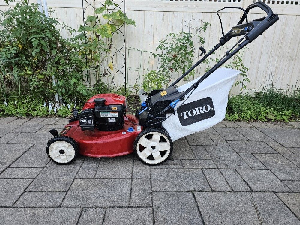 Toro Mower 7.5hp Lawnmower Rear Wheel Drive Personal Pace Stow N Go Variable Speed Self Propel System