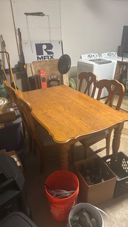 Vintage Dinning room table