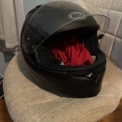 Motorcycle helmet