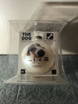 The dog beagle glass Christmas ornament