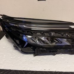 2022 2023 2024 CHEVROLET EQUINOX LED HEADLIGHT RIGHT SIDE RH (contact info removed)7 OEM