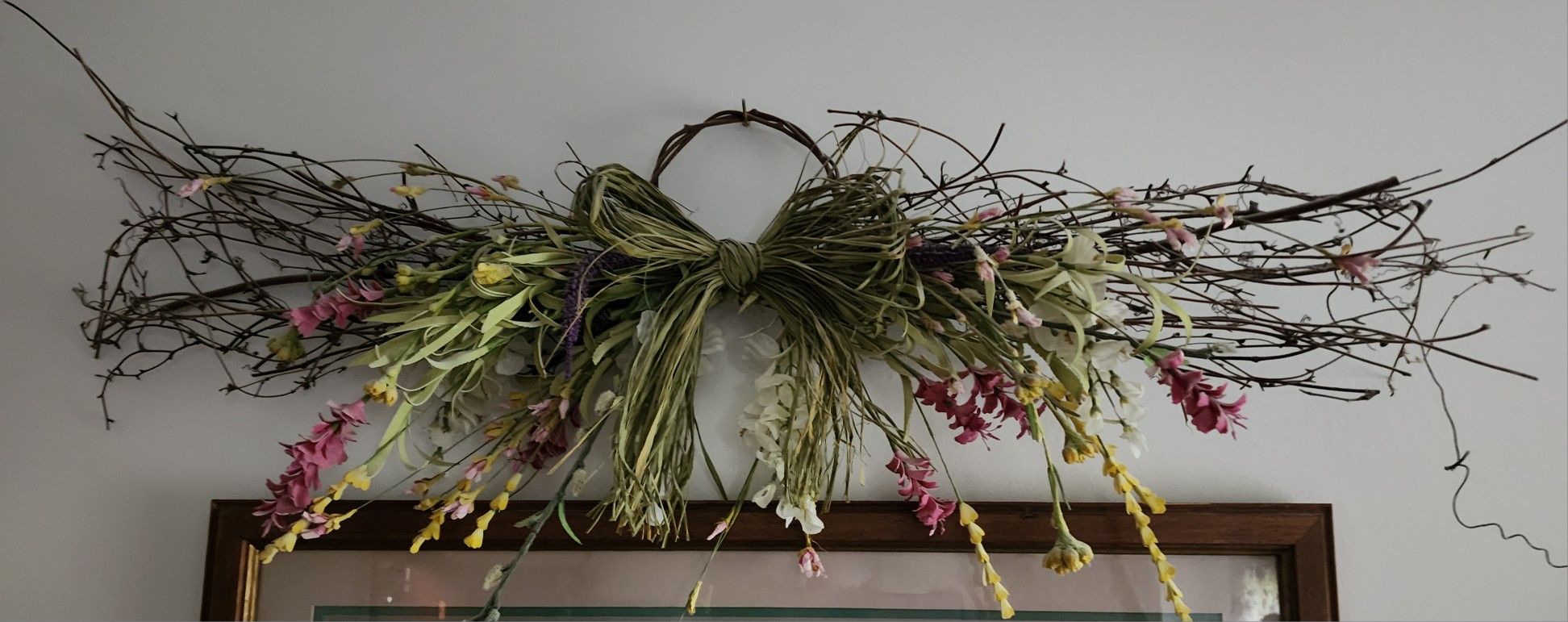 Beautiful handmade flowerr arrangement for wall