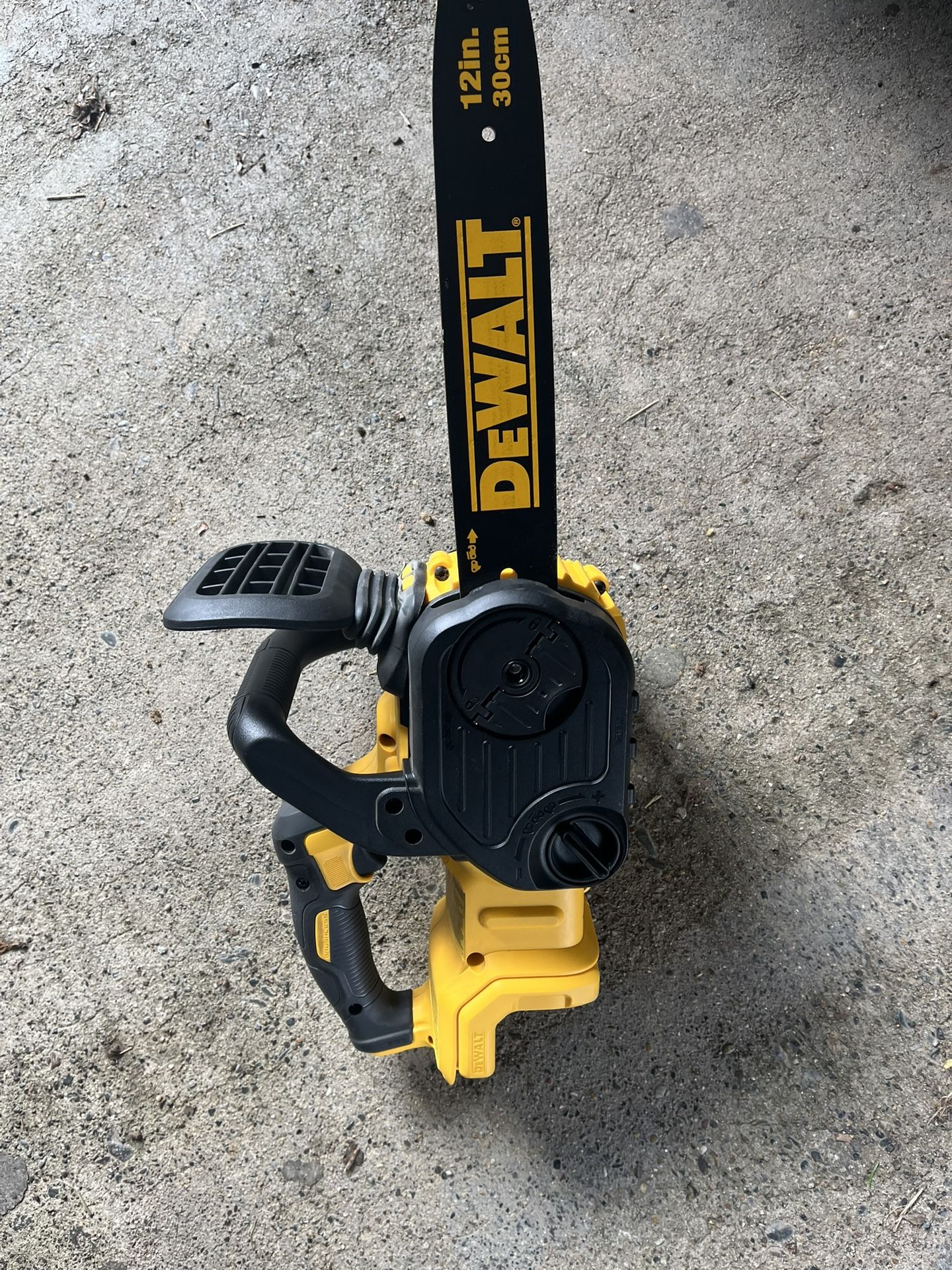 Dewalt 12 In Chainsaw