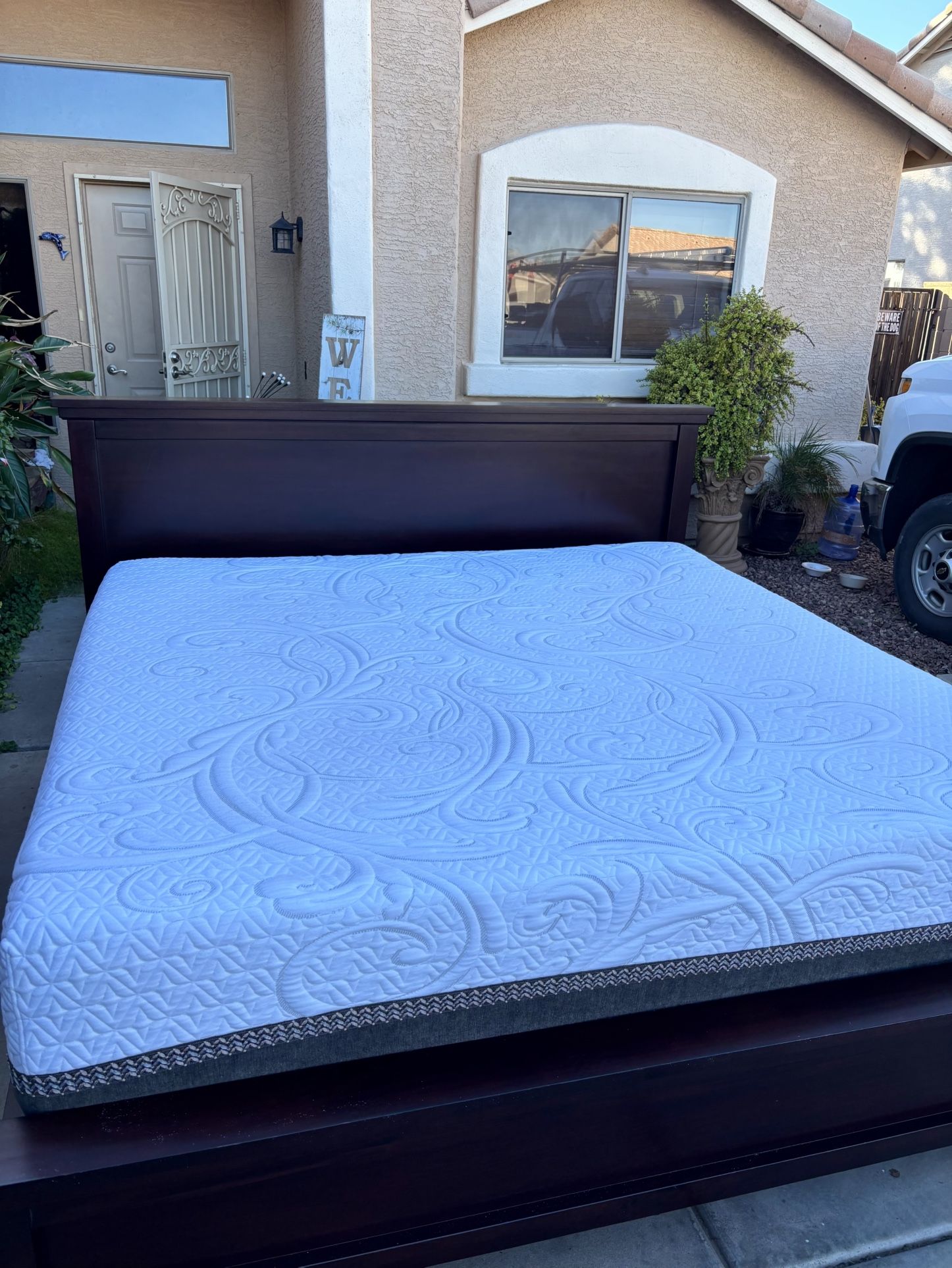 King Bed Mattress And Box Spring