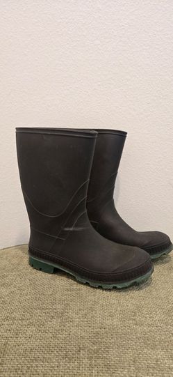 Black Rubber Rain Boots with Green Sole