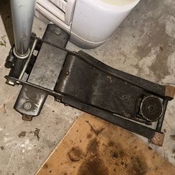 Pittsburgh 3 ton hydraulic jack