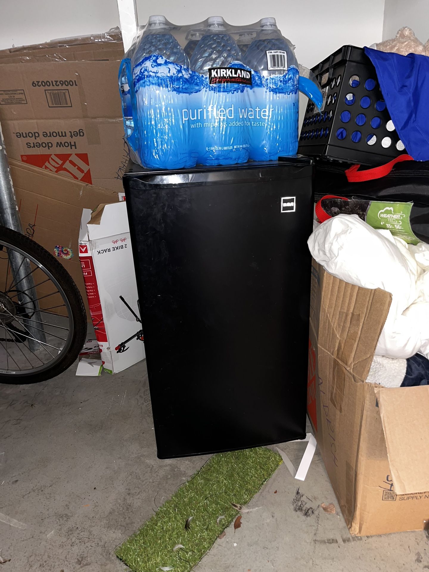RCA mini fridge/freezer