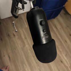 Blue Yeti Stereo Microphone