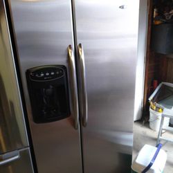 Maytag Side By Side Refrigerator 