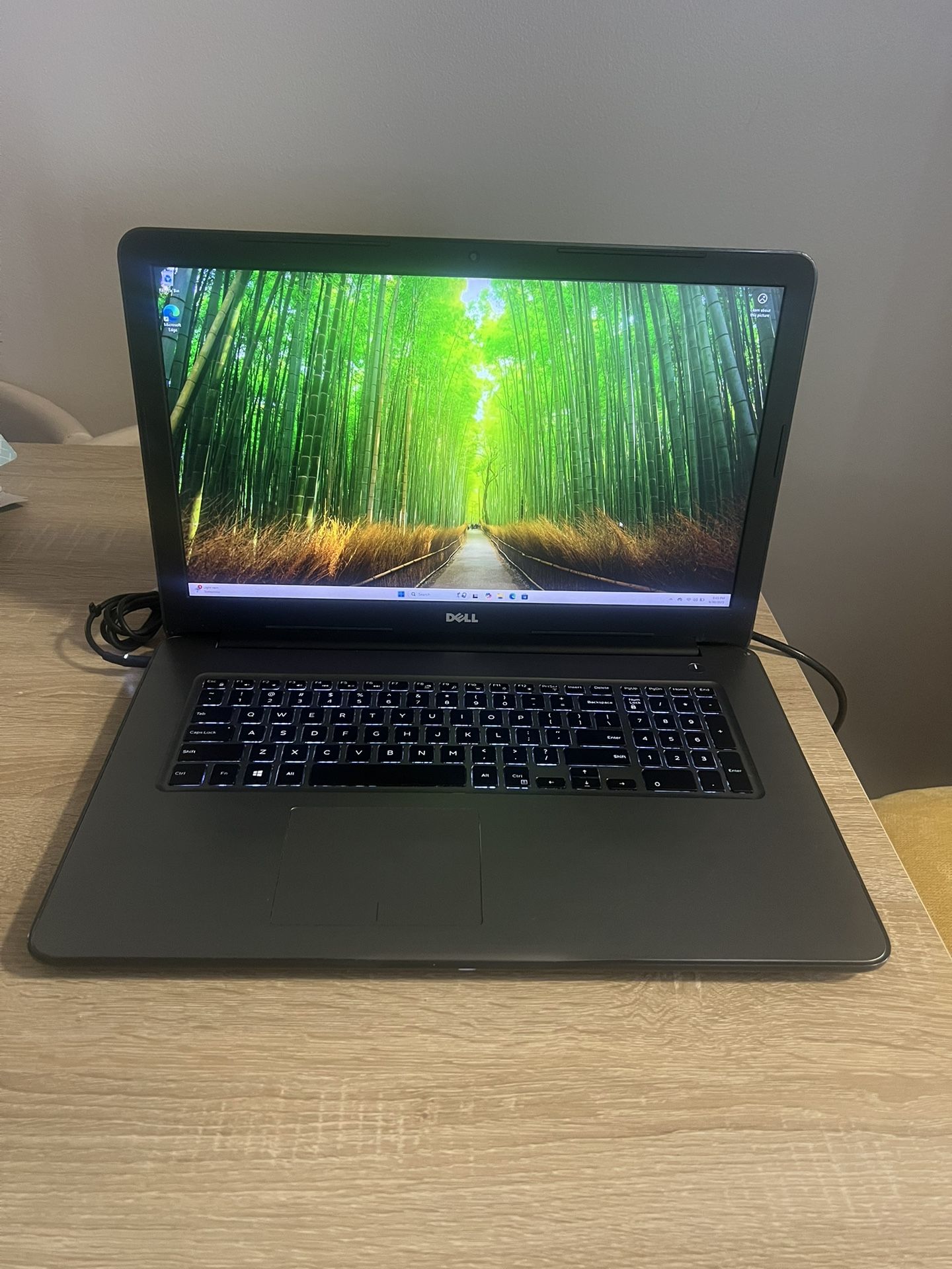 Dell Inspiron 17 – Powerful Laptop