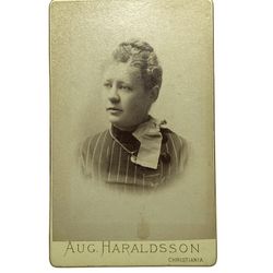 Antique Victorian Era Photograph Women 1890s Card Portrait Norway AUG HARALDSSON