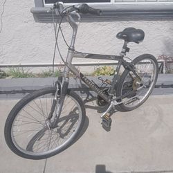Men's 26" Raleigh Sc30 Commuter Bike 