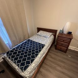 Full Size Bed w/ Matching Night Stand