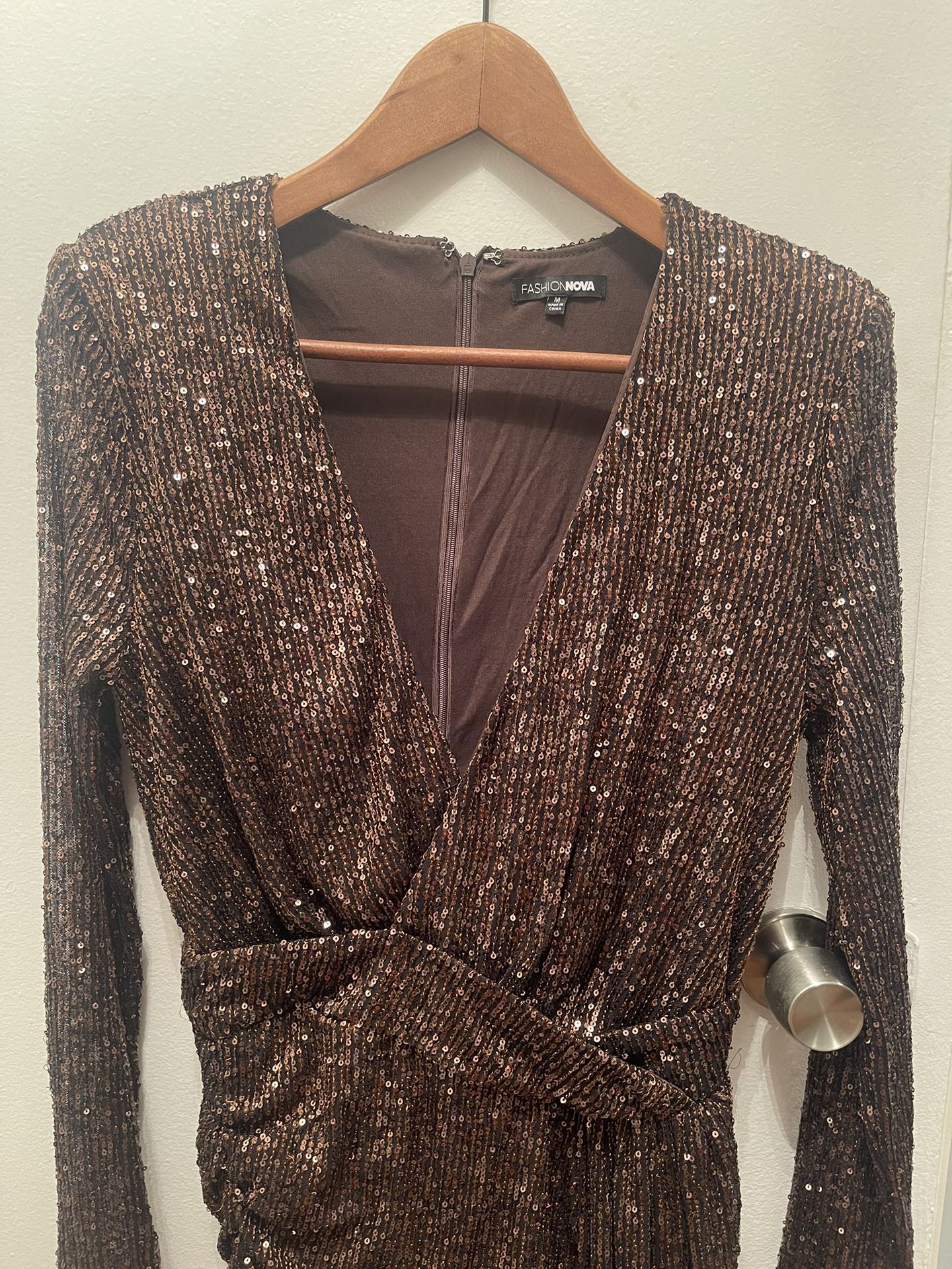 Fashion Nova Party Seeker Sequin Mini Dress Size M Brown Long Sleeve  Bodycon for Sale in Brooklyn, NY - OfferUp