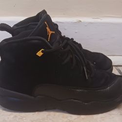 Boys Air Jordan 12 Retro Shoes 1Y